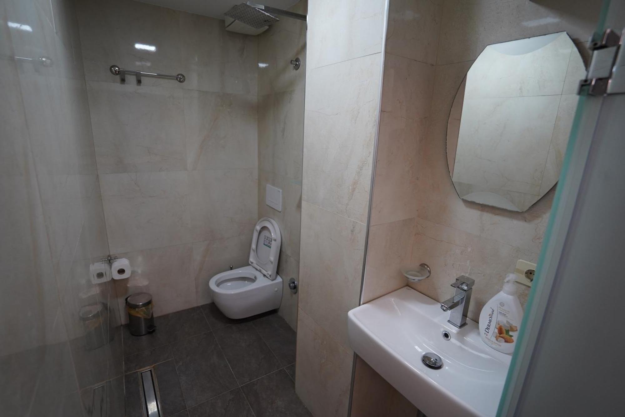 Hotel Driti New Bazaar Tirana Exterior photo
